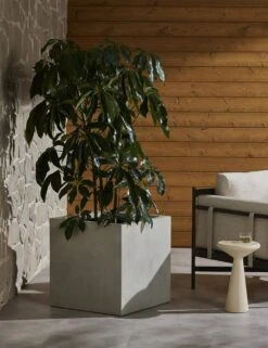 Sanchez Planter 18 Sanchez Planter -Home Decor Sale 240469 001 ESS