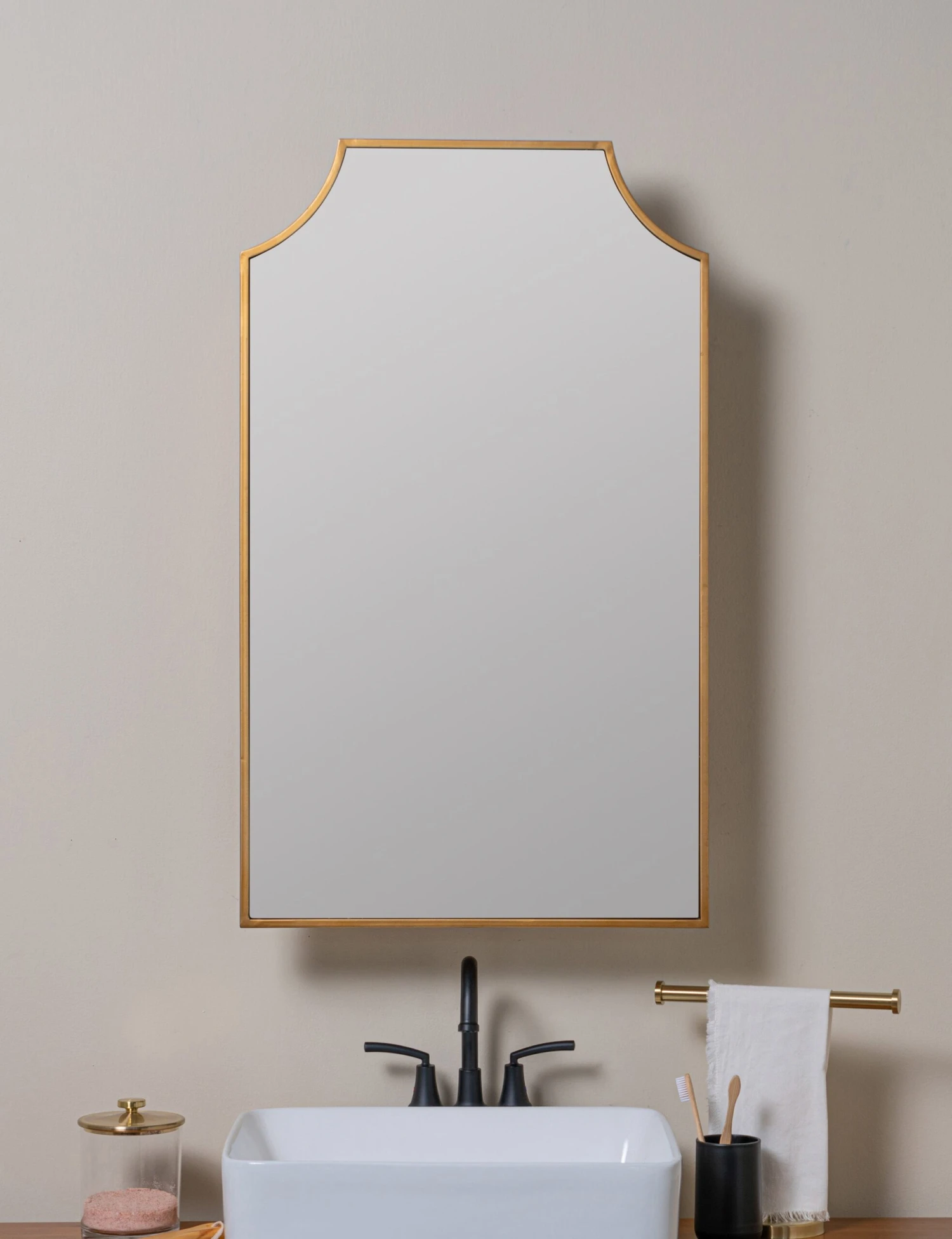 Christiane Medicine Cabinet 10 Christiane Medicine Cabinet - Image 8