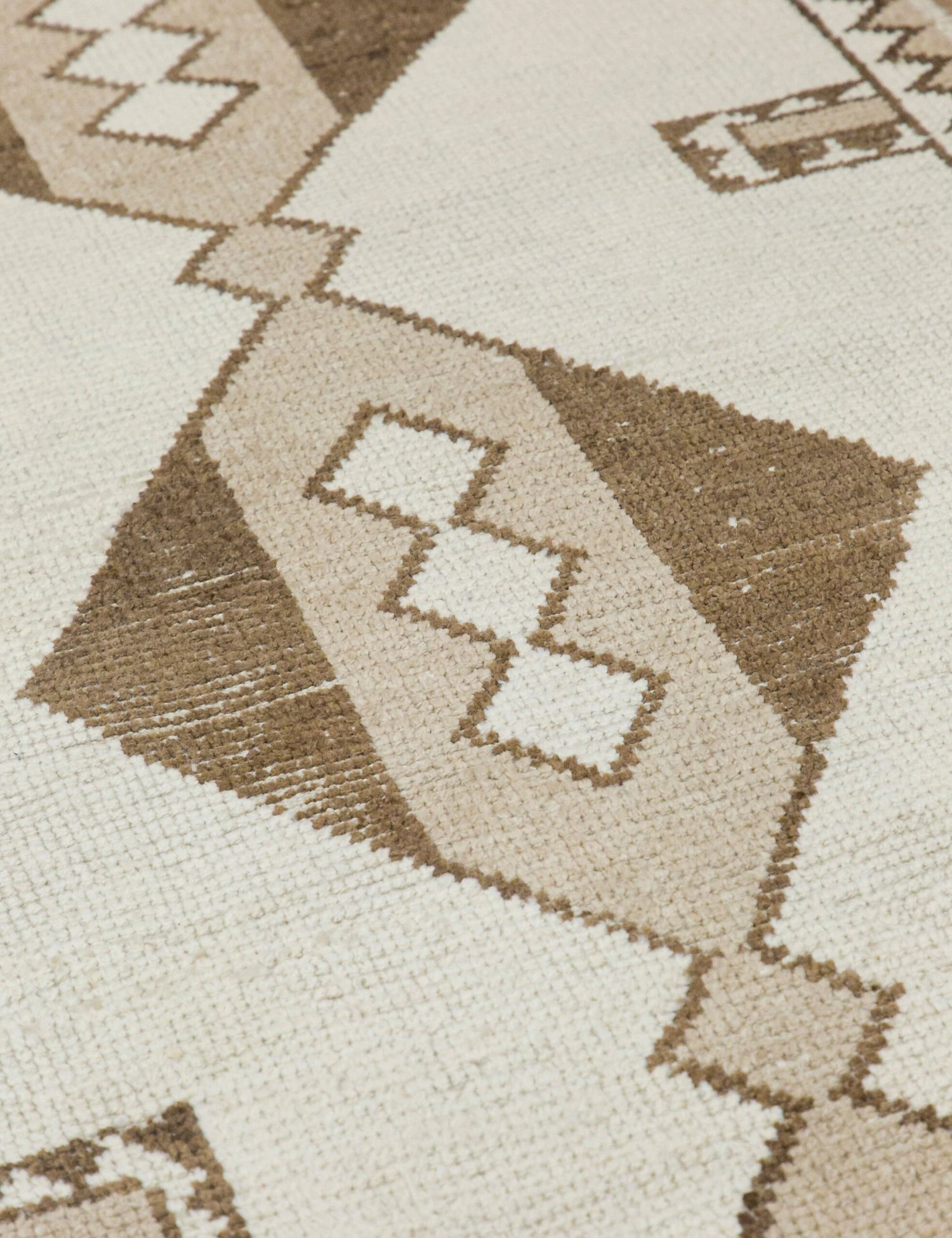 Vintage Turkish Hand-Knotted Wool Runner Rug No. 245, 3'3" X 10'4" 6 Vintage Turkish Hand-Knotted Wool Runner Rug No. 245, 3'3" X 10'4" - Image 4