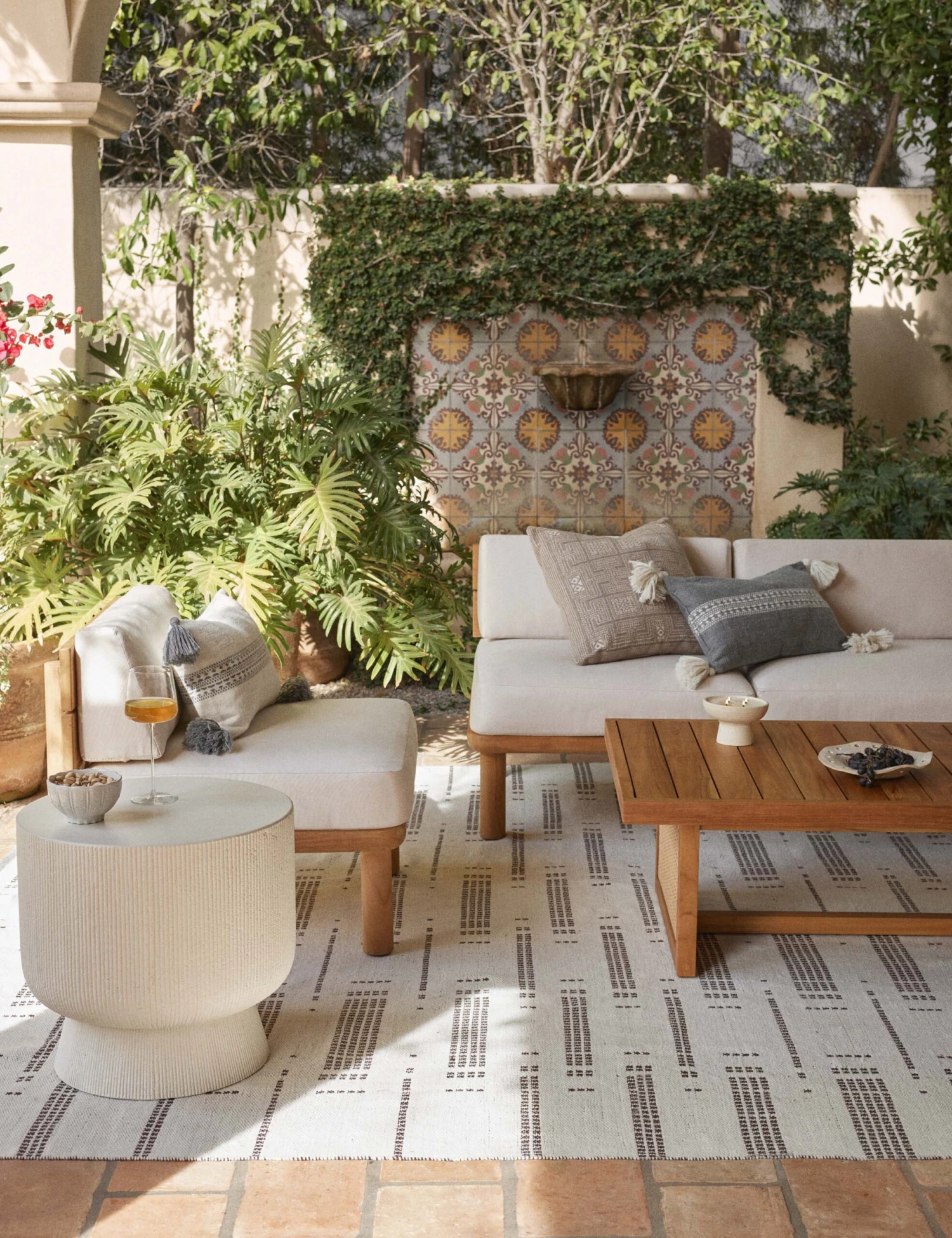 Azra Indoor / Outdoor Pillow By Sunbrella For Lulu And Georgia 12 Azra Indoor / Outdoor Pillow By Sunbrella For Lulu And Georgia - Image 10