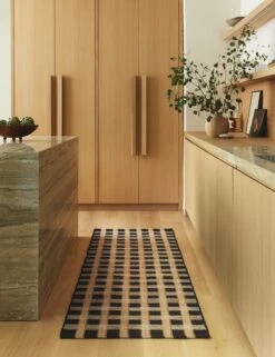 Thatcher Handwoven Indoor / Outdoor Rug By Sarah Sherman Samuel -Home Decor Sale Lulu and Georgia 08 Runners 1258 ThatcherIndoor OutdoorRug SITE CROP LIFESTYLE