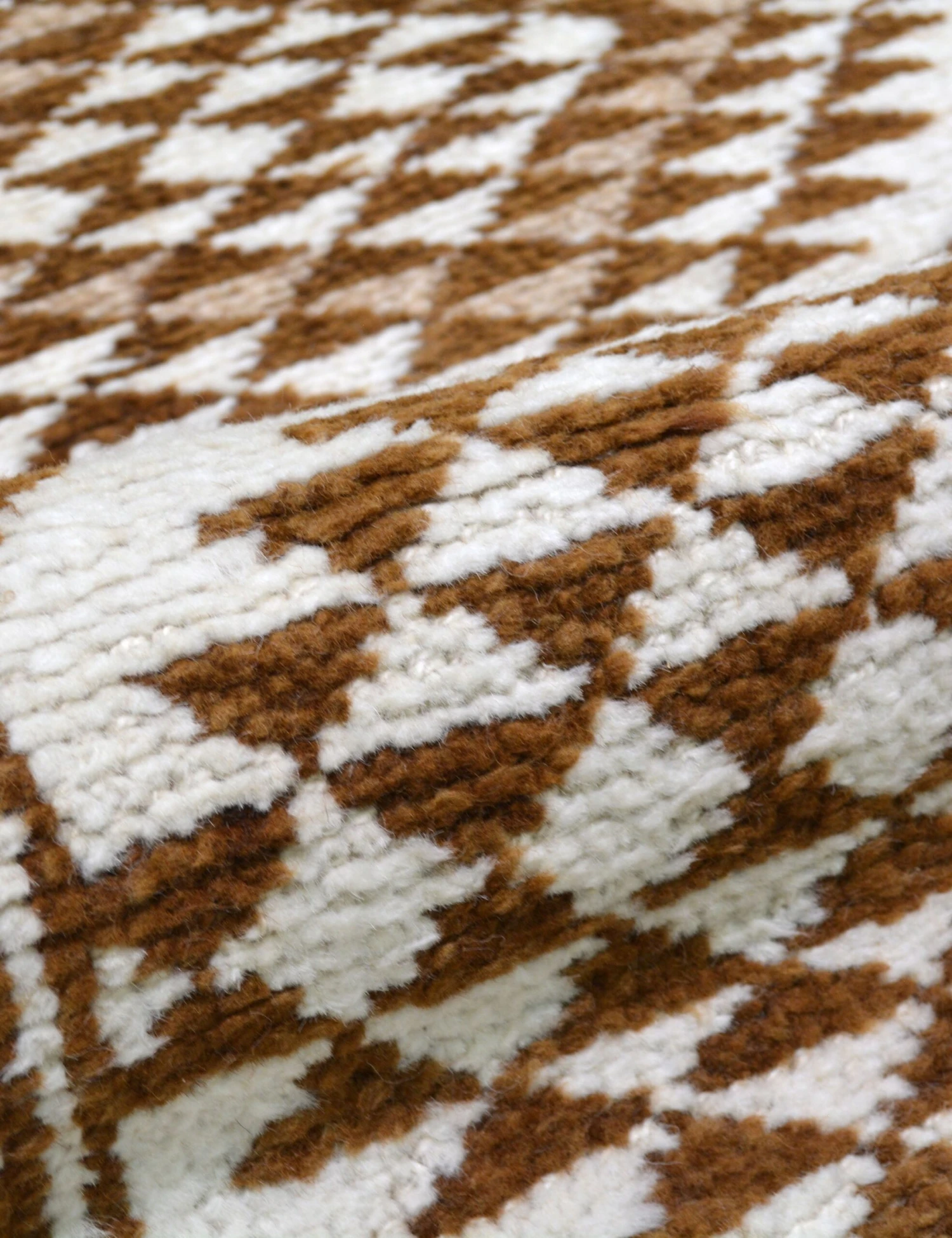 Vintage Turkish Hand-Knotted Wool Runner Rug No. 269, 2'7" X 11'8" 6 Vintage Turkish Hand-Knotted Wool Runner Rug No. 269, 2'7" X 11'8" - Image 4