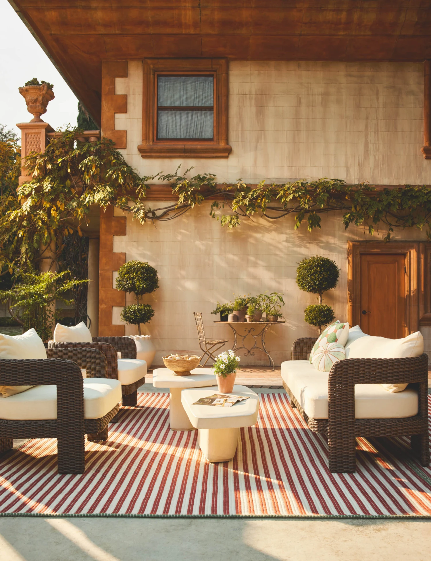 Volante Indoor / Outdoor Rug 3 Volante Indoor / Outdoor Rug