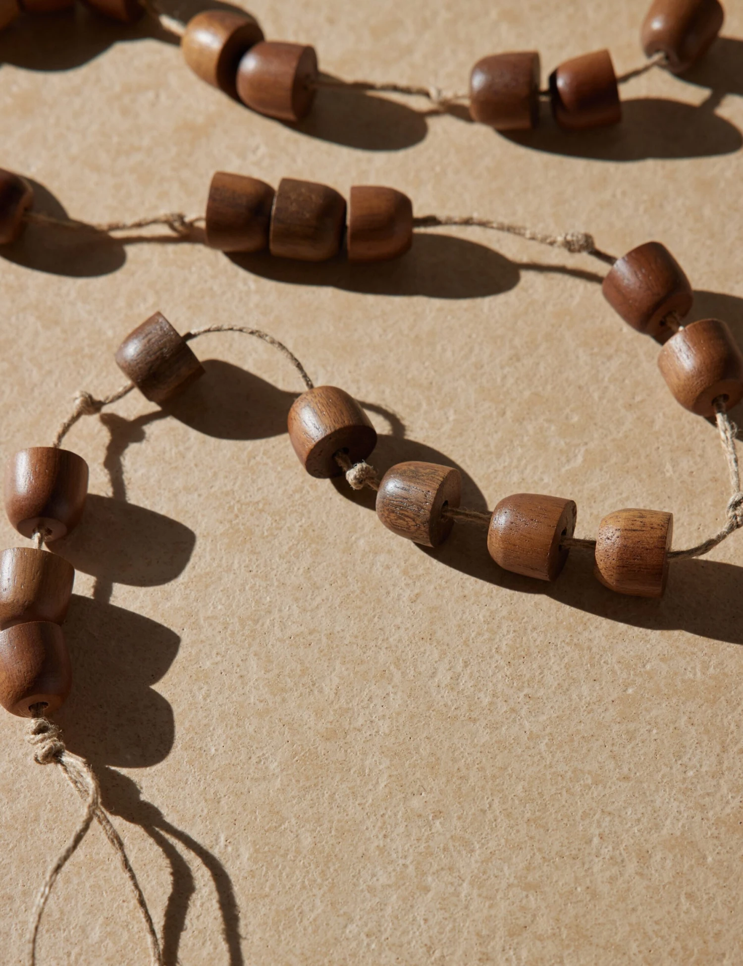 Danna Wood Garland 5 Danna Wood Garland - Image 3