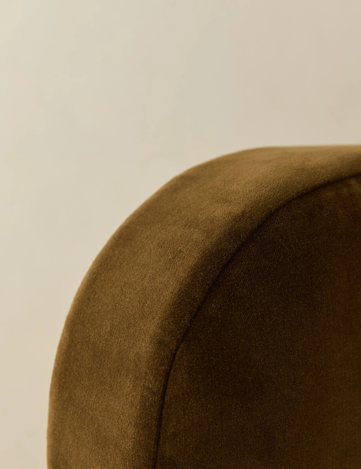 SolingerVelvet Pill Pillow 14 SolingerVelvet Pill Pillow - Image 12