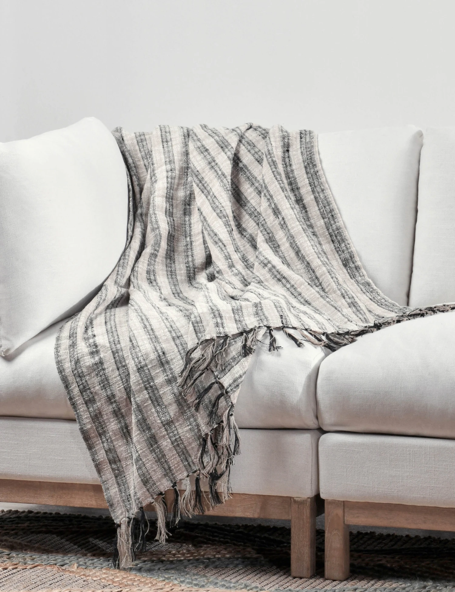 Bacca Throw 4 Bacca Throw - Image 2