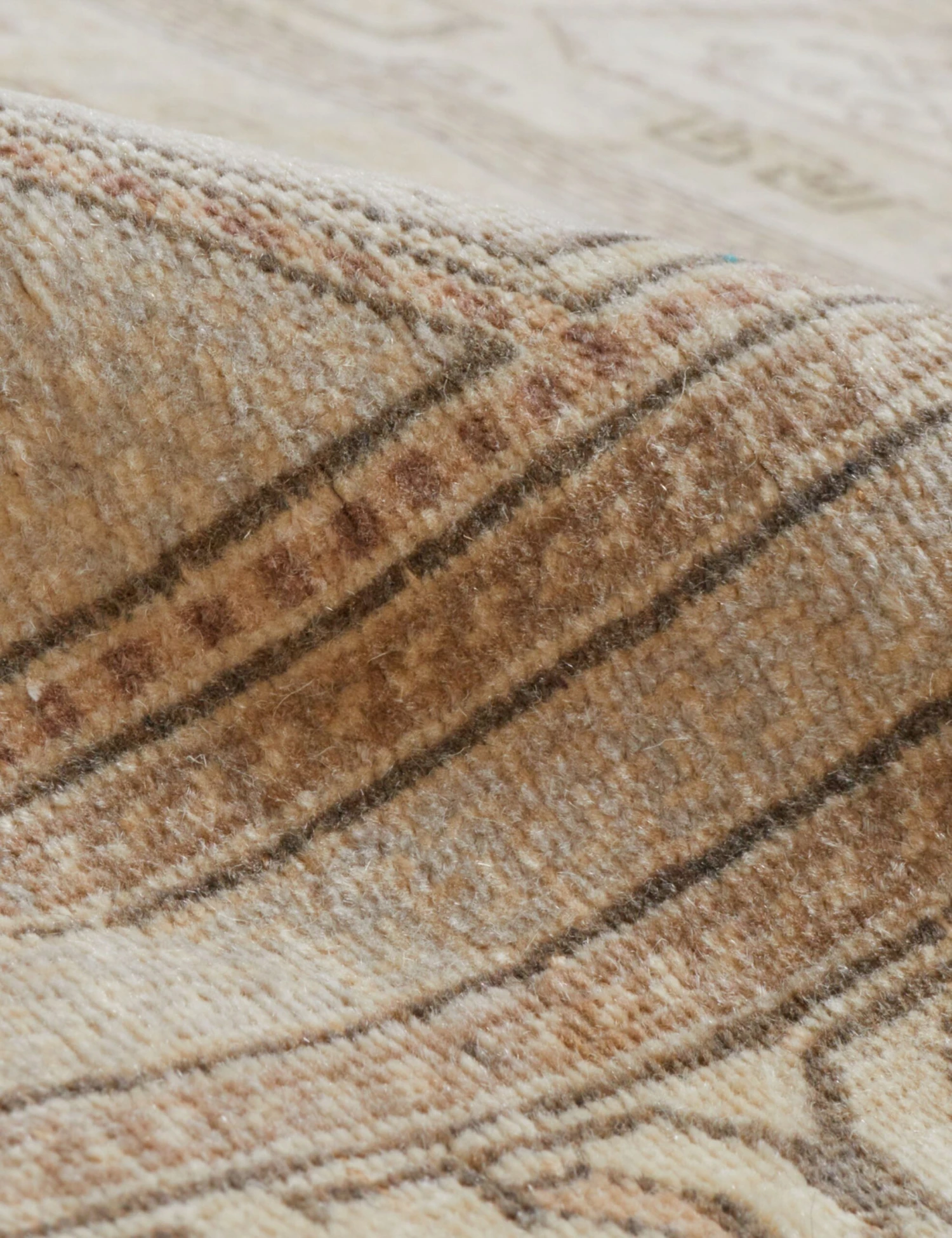 Vintage Turkish Rug No. 174, 6'4" X 9'7" 5 Vintage Turkish Rug No. 174, 6'4" X 9'7" - Image 3