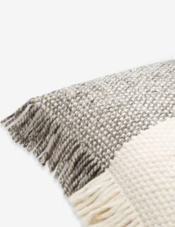 Lundy Pillow -Home Decor Sale fii001 detail corner