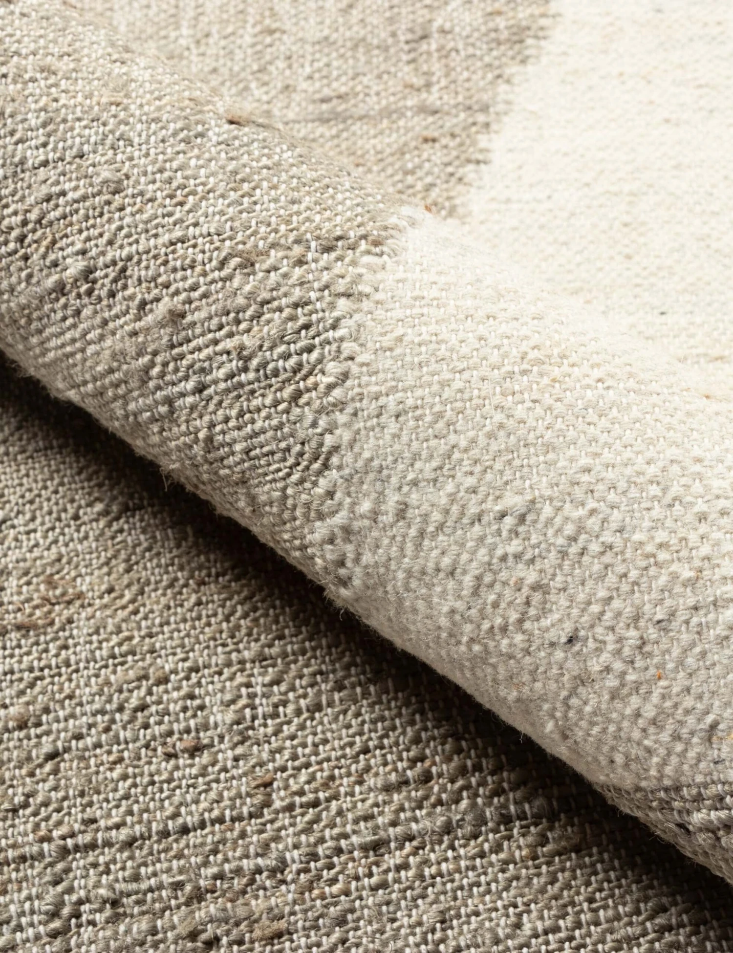 Lemieux Et Cie Malika Rug By Momeni 6 Lemieux Et Cie Malika Rug By Momeni - Image 4