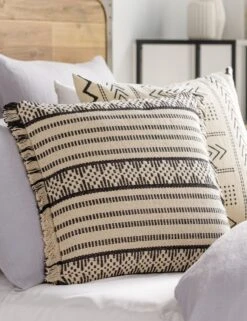 Pranav Pillow -Home Decor Sale jna001 styleshot 201